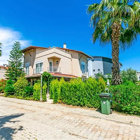 Paradise Town Camilla Villa