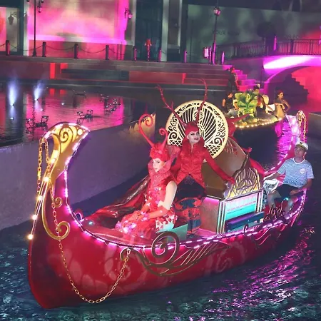 Paradise Town Camilla 别墅